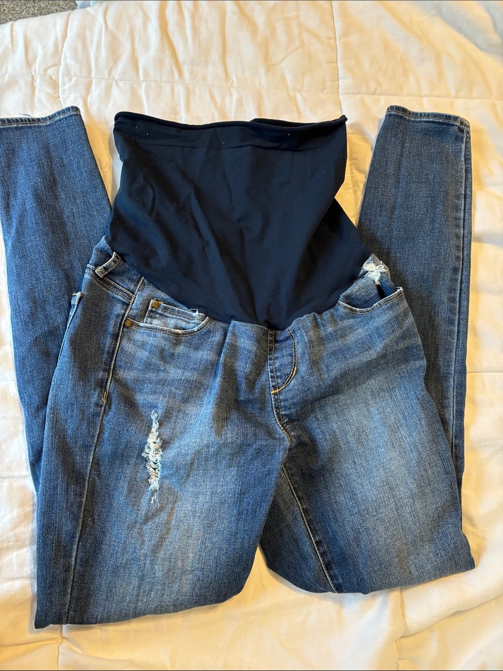 Maternity Skinny Jeans distressed with frayed ends